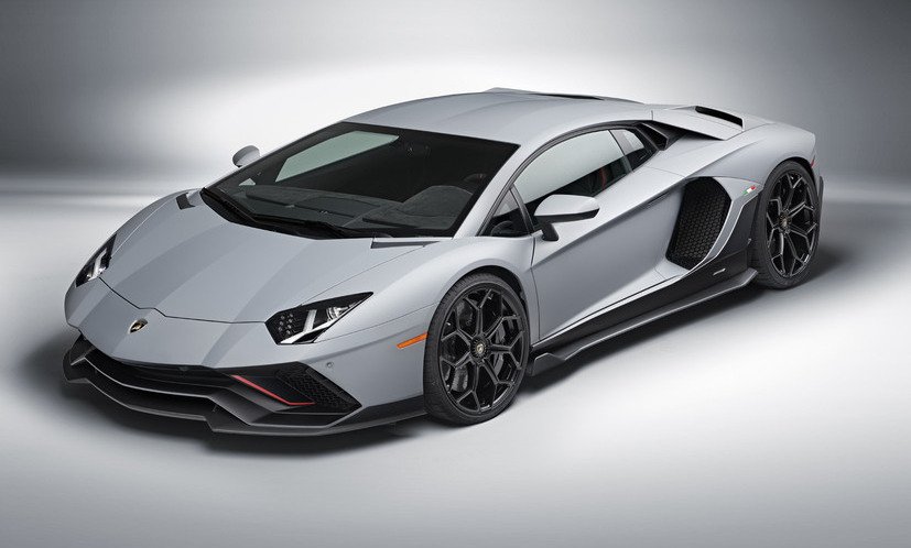 Компания Lamborghini заявила о рекордных продажах в своей истории