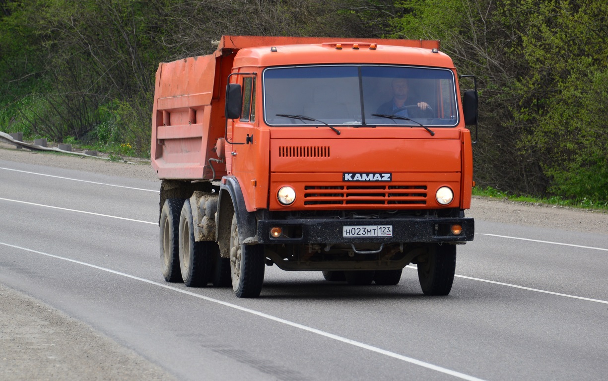 В 2021 году в России выросли продажи грузовиков