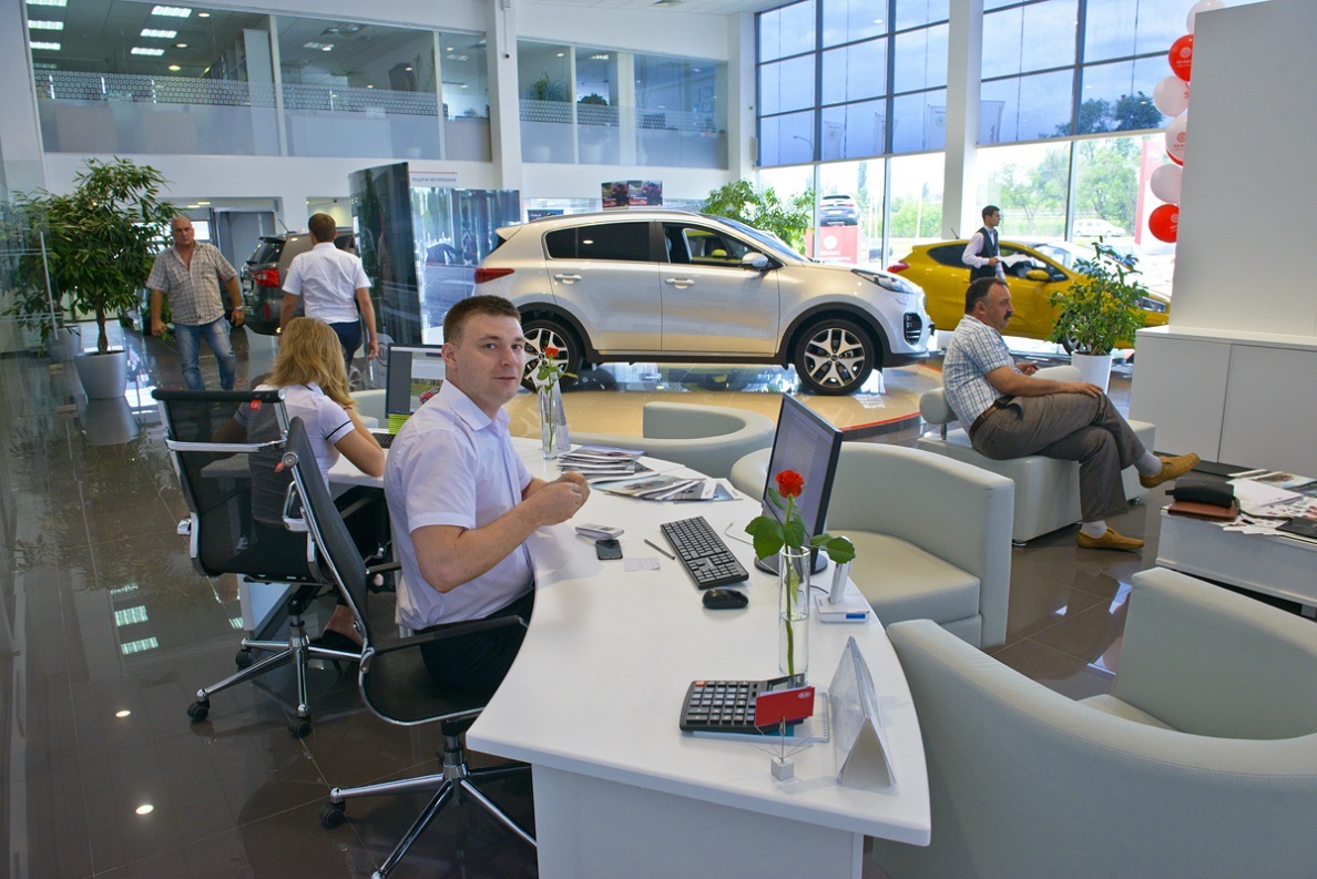 В России в 2021 году выросли продажи новых автомобилей